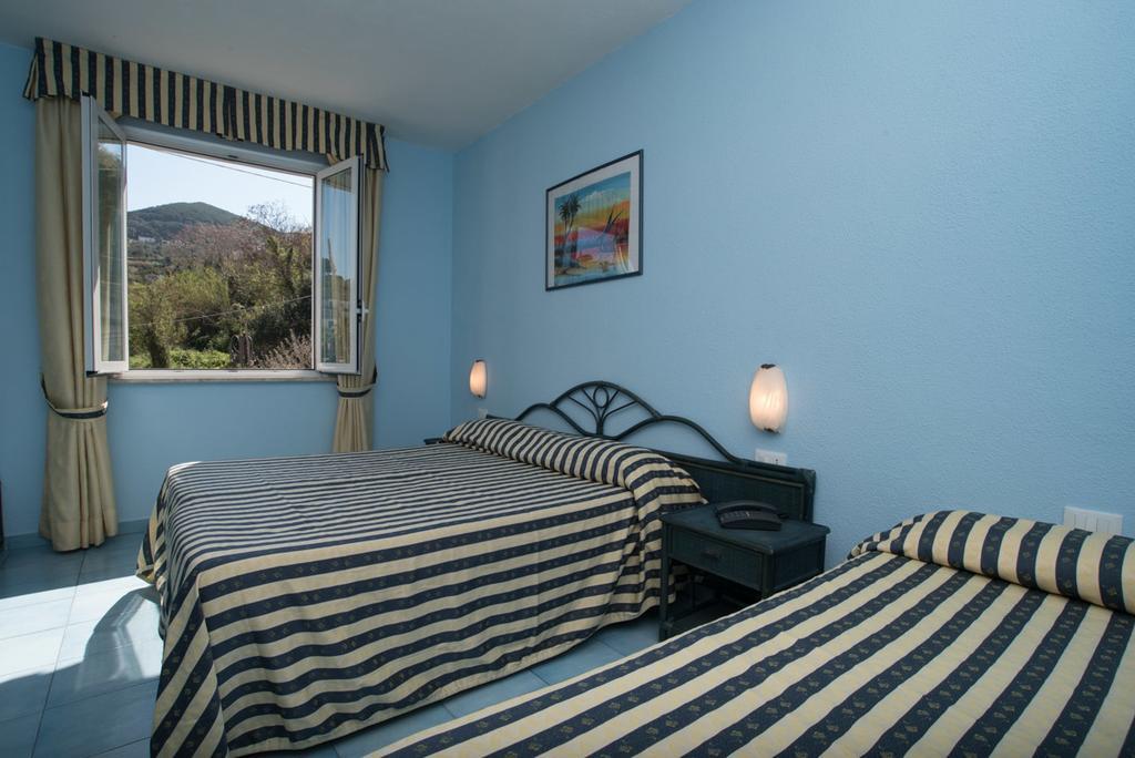 Casamicciola Terme Hotel Il Nespolo מראה חיצוני תמונה