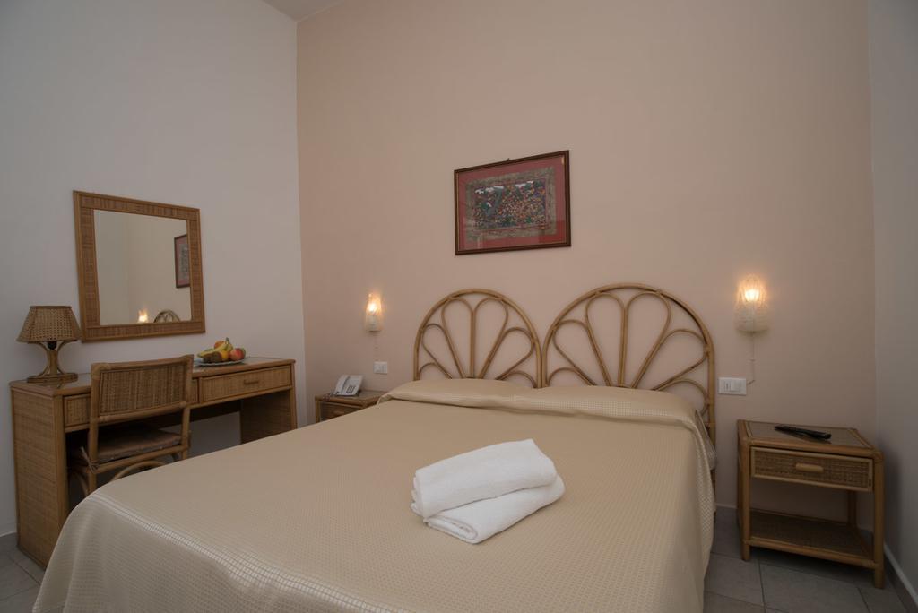 Casamicciola Terme Hotel Il Nespolo מראה חיצוני תמונה