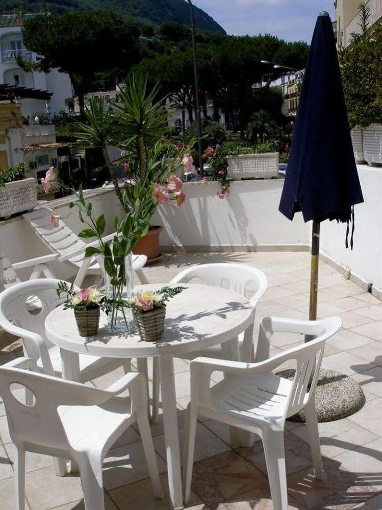 Casamicciola Terme Hotel Il Nespolo מראה חיצוני תמונה